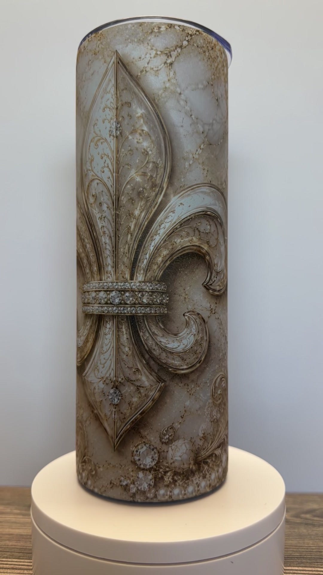 Antique champagne fleur-de-lis ornate tumbler